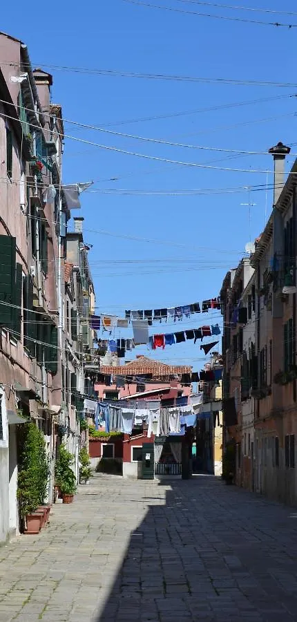 Apartment Castello 5888 C, Santa Marina, Calle Marcello, Loft Venice Italy